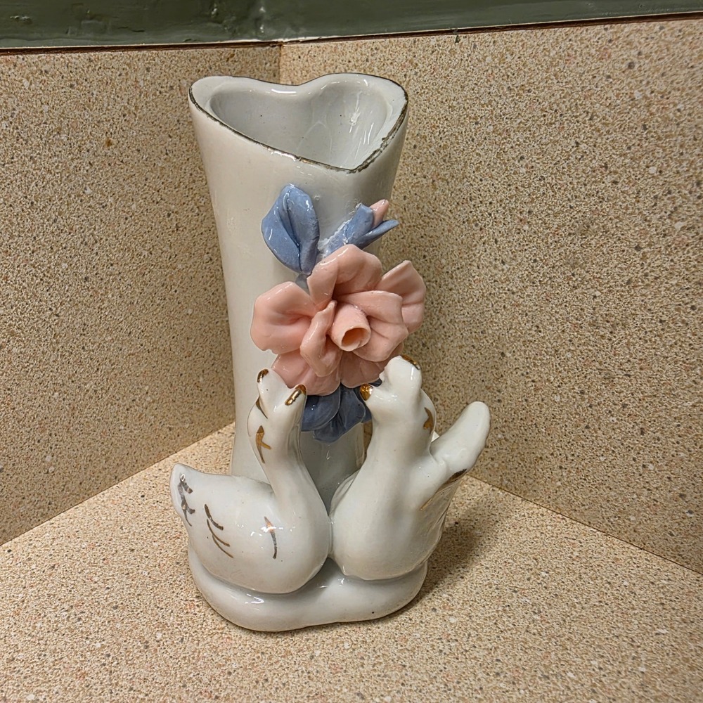 Ceramic Swan Rose Bud Vase Small 3.5" White Heart Shape Gold Trim Vintage